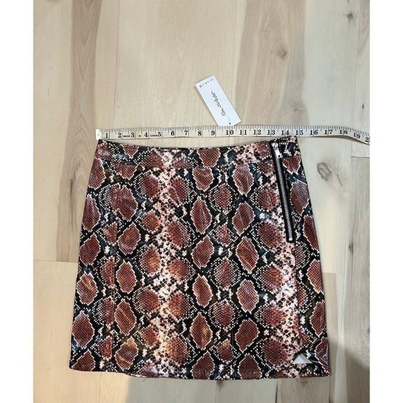 Asos Faux Vegan Leather Brown Animal Snake Print Mini Skirt NWT Small Women - Picture 11 of 12